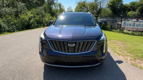 2022 Cadillac XT4 Premium Luxury