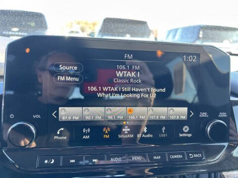 2024 Nissan Pathfinder SL