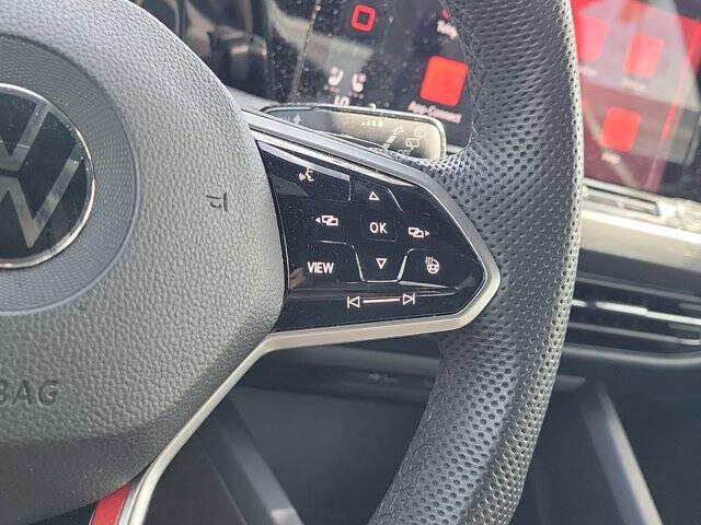 2022 Volkswagen Golf GTI SE