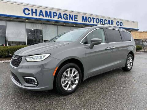 2021 Chrysler Pacifica for sale at Champagne Motor Car Company in Willimantic CT