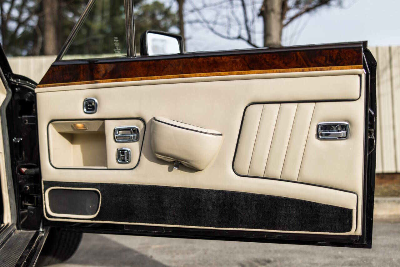 1991 Rolls-Royce Corniche 34