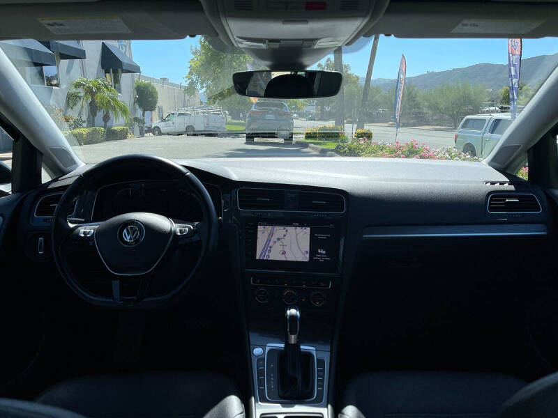 2019 Volkswagen e-Golf SEL Premium