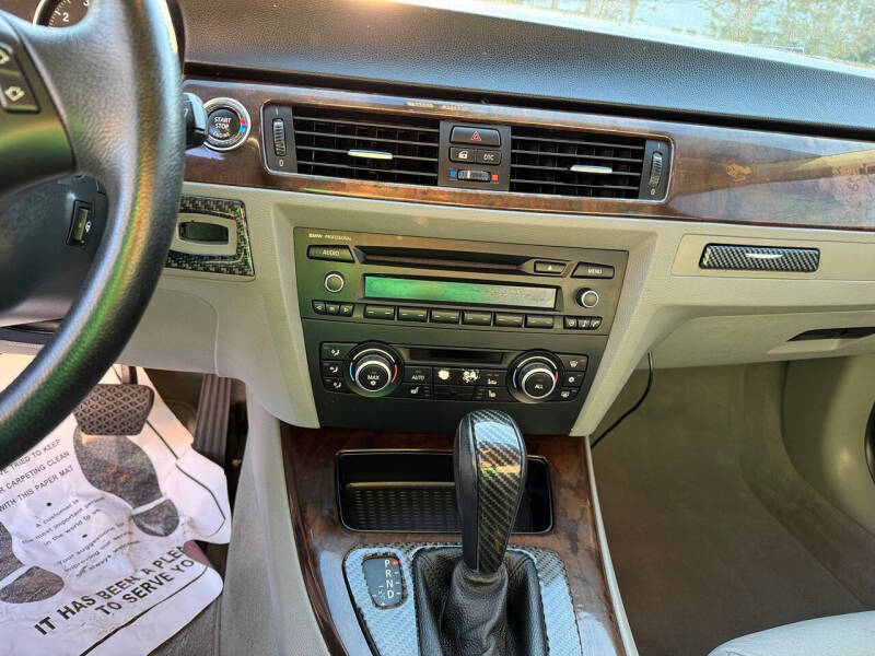 2011 BMW 3 Series 328i