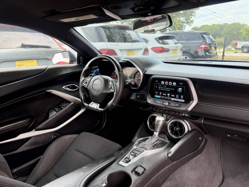 2017 Chevrolet Camaro 1SS - Photo 31