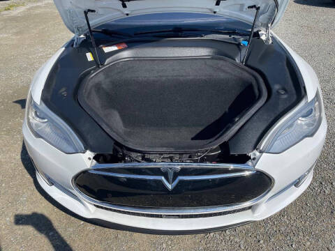 2015 Tesla Model S P85D