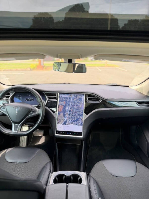 2013 Tesla Model S