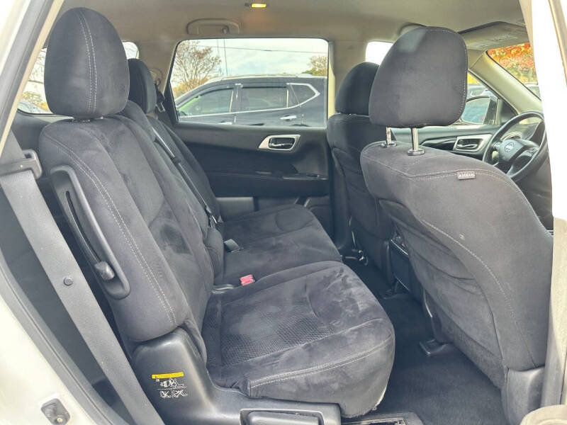 2013 Nissan Pathfinder SV