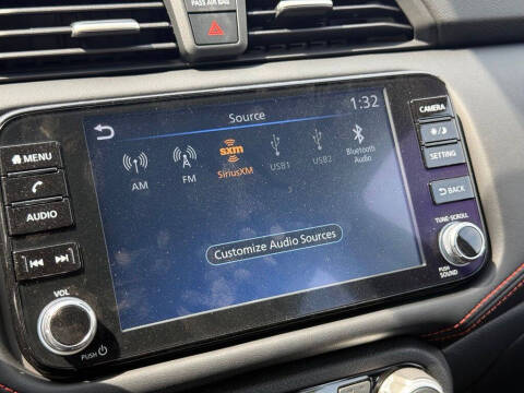 2025 Nissan Versa SR