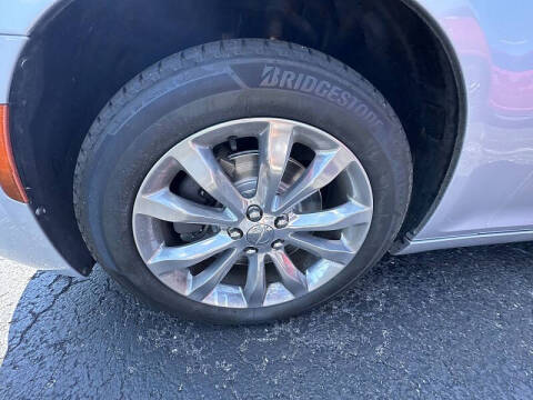 2019 Chrysler 300 Limited