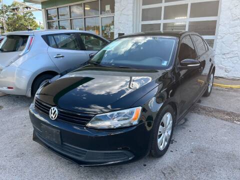 2012 Volkswagen Jetta for sale at Auto Outlet Inc. in Houston TX