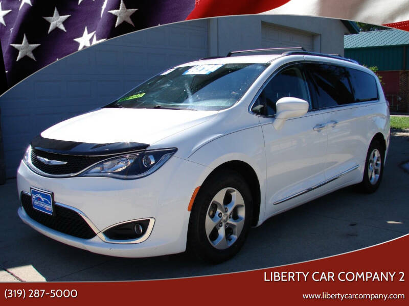 2017 Chrysler Pacifica Touring-L Plus