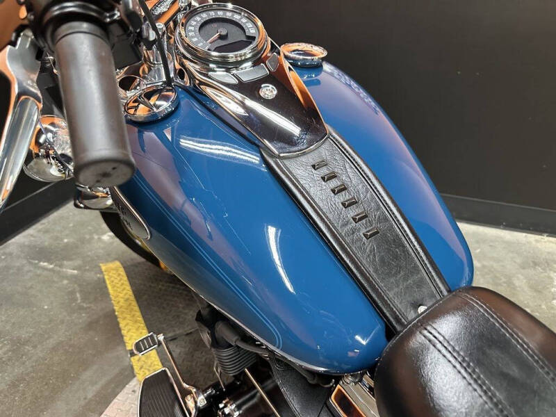 2021 Harley-Davidson FLHC - Heritage Classic