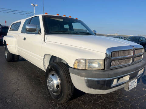1995 Dodge Ram 3500 for sale at VIP Auto Sales & Service in Franklin OH