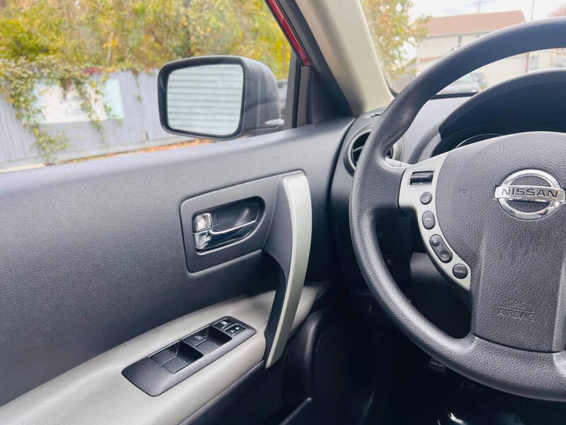 2014 Nissan Rogue Select S