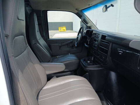2017 Chevrolet Express 2500