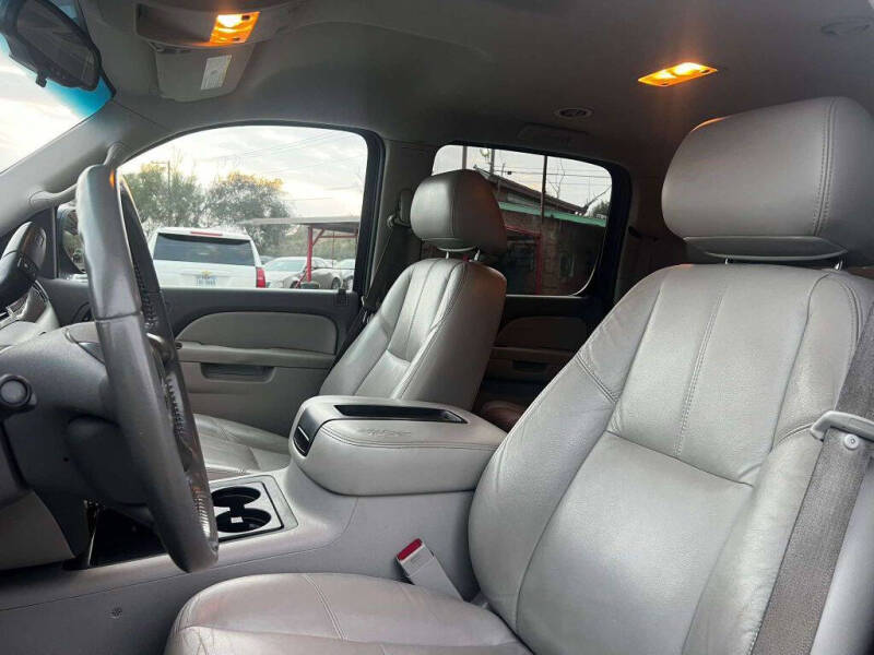 2012 Chevrolet Suburban LT