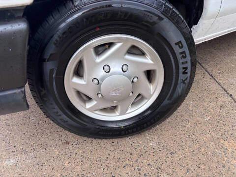 2011 Ford E-Series E-250