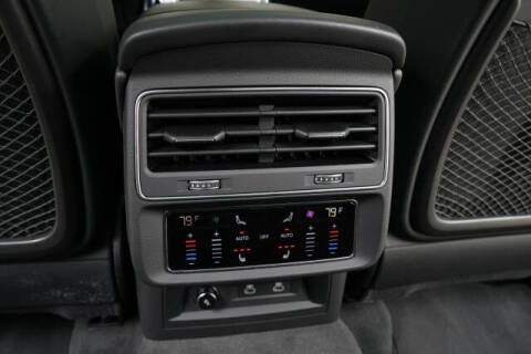 2024 Audi SQ8 4.0T quattro Premium Plus