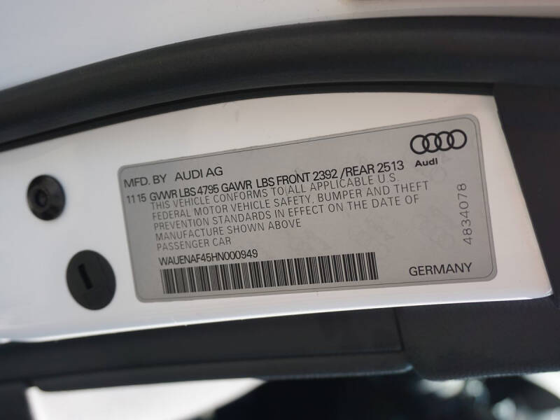 2017 Audi A4 2.0T quattro Premium Plus