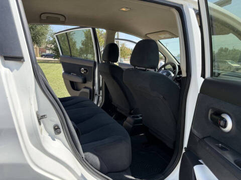 2012 Nissan Versa 1.8 SL