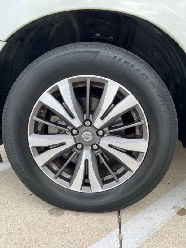 2017 Nissan Pathfinder S