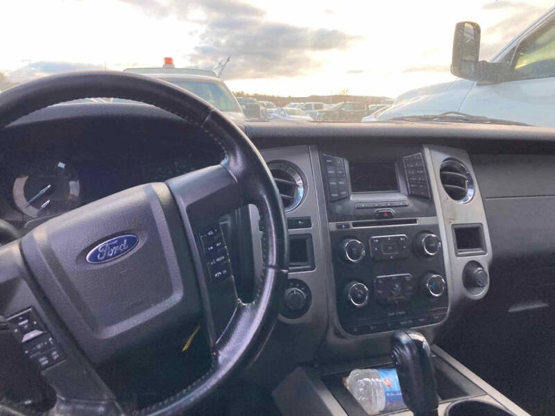 2017 Ford Expedition EL XLT