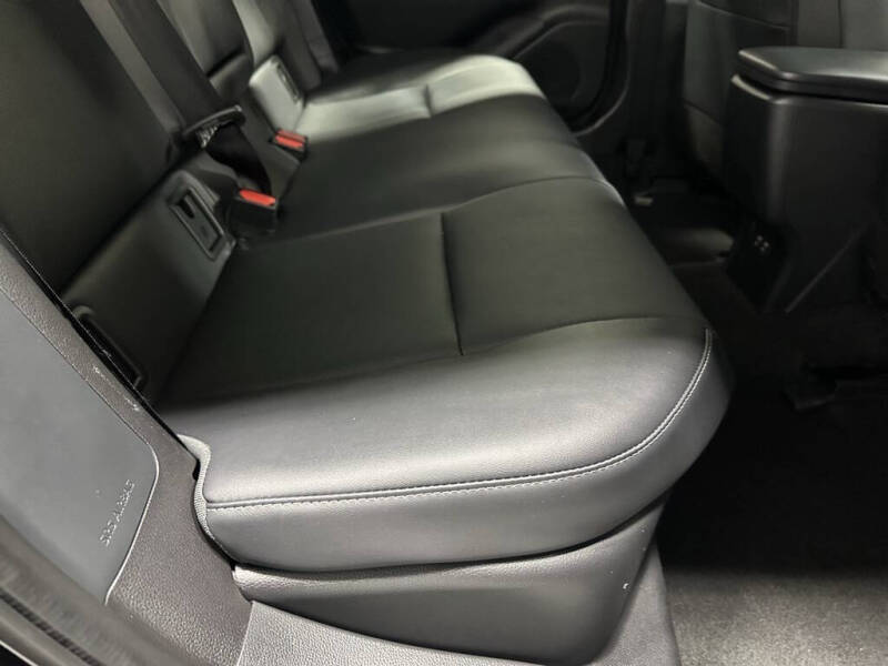 2025 Toyota Prius XLE