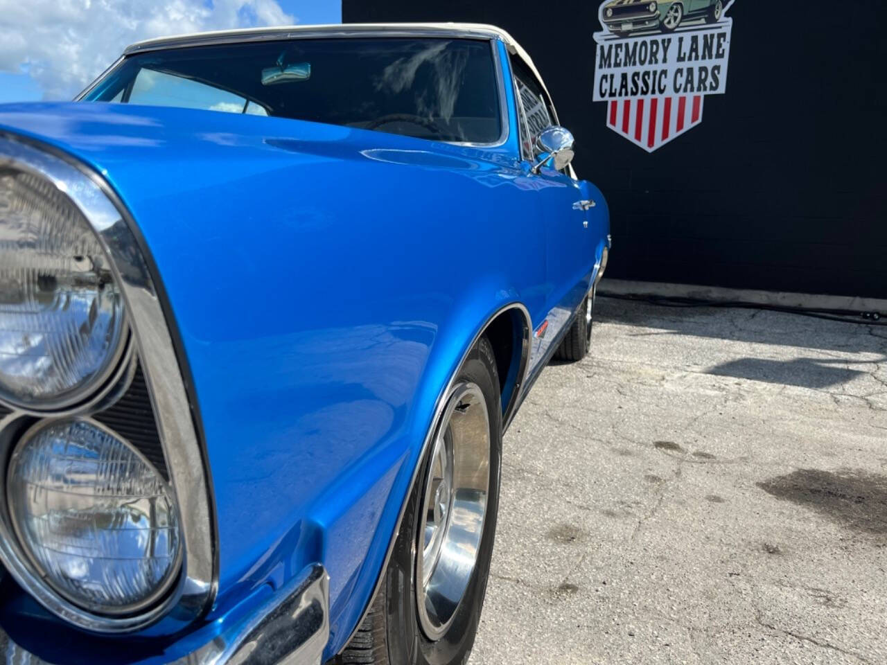 1965 Pontiac Le Mans for sale at Memory Lane Classic Cars in Bushnell, FL