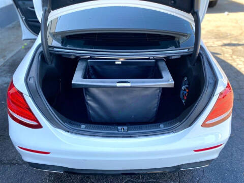 2018 Mercedes-Benz E-Class E 300