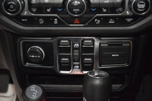 2024 Jeep Gladiator Sport