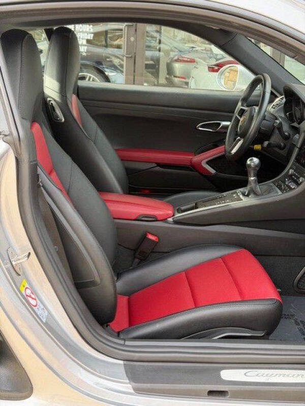 2024 Porsche 718 Cayman