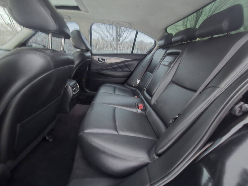 2014 Infiniti Q50 Premium