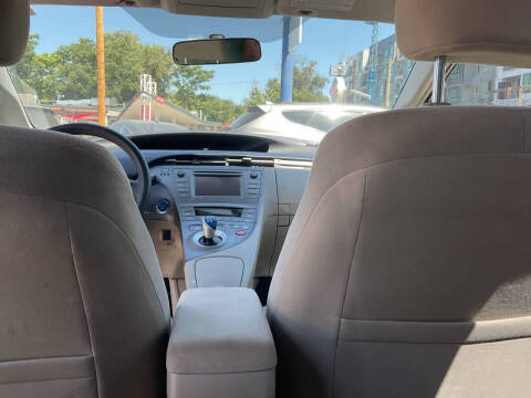 2015 Toyota Prius Three