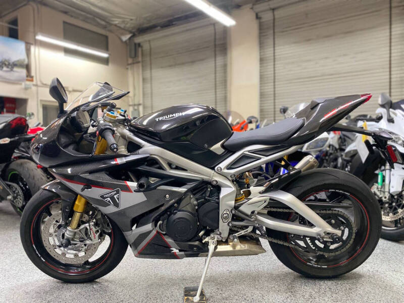 2020 Triumph DAYTONA 765