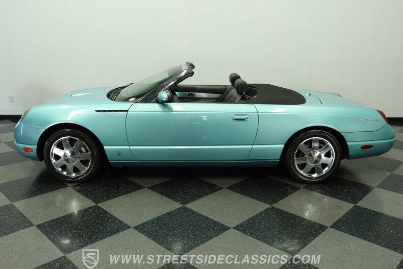 2002 Ford Thunderbird Deluxe