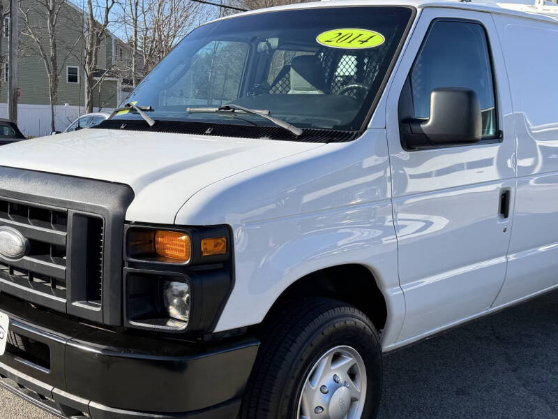 2014 Ford E-Series E-350 SD