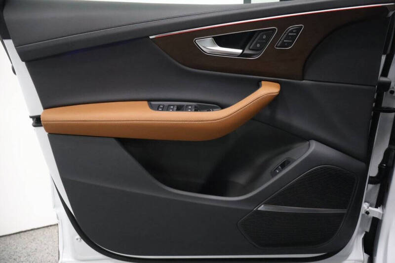 2025 Audi Q7 quattro Prestige 55 TFSI