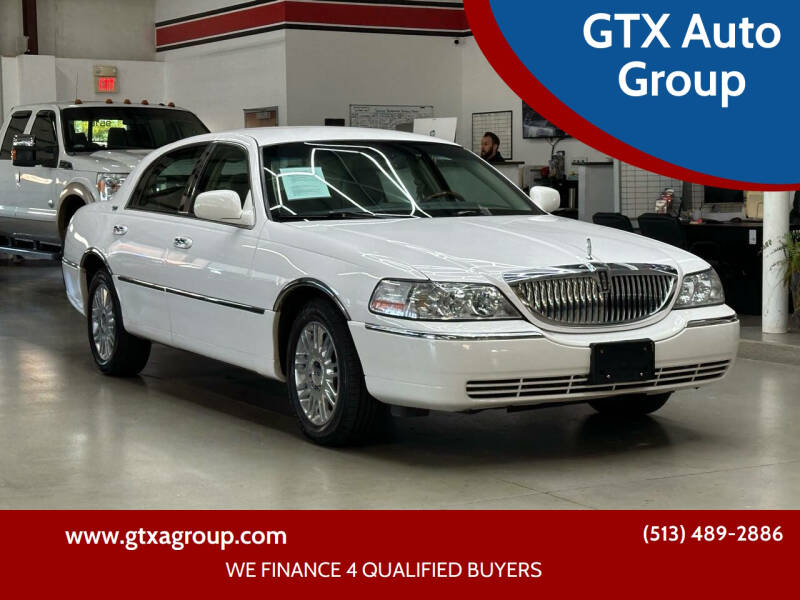 2008 Lincoln Town Car for sale at UNCARRO in West Chester OH