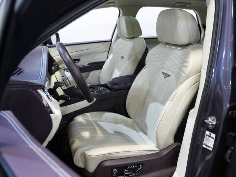 2023 Bentley Bentayga EWB