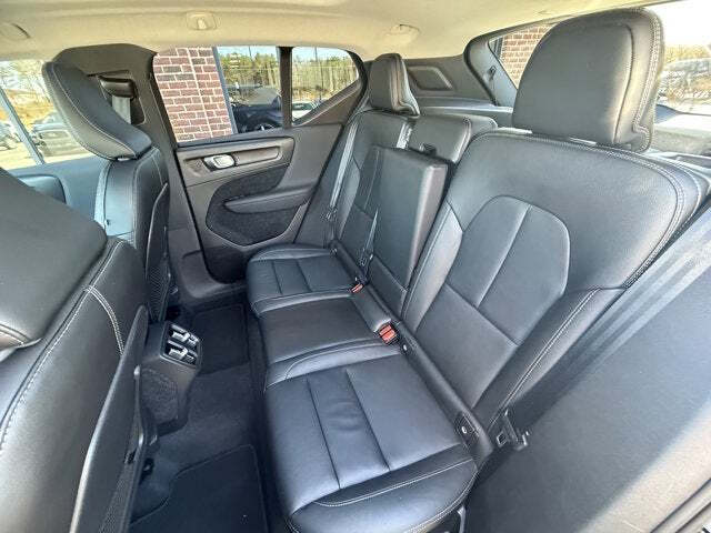 2020 Volvo XC40 T5 Momentum