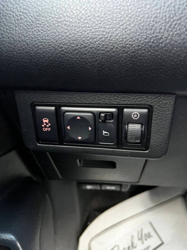 2012 Nissan Versa 1.8 S