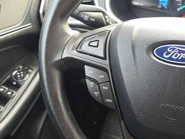 2021 Ford Edge SE