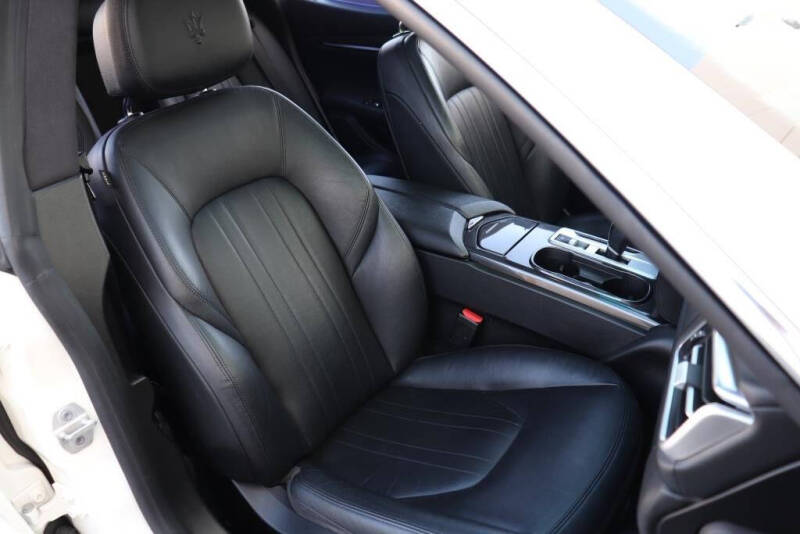 2016 Maserati Ghibli