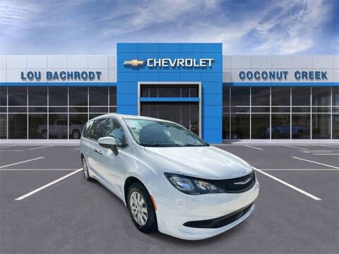 2021 Chrysler Voyager L