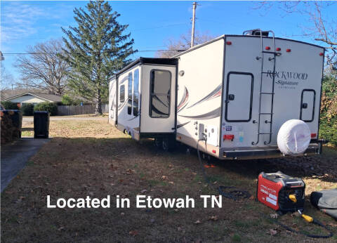 2015 Forest River Rockwood Signature 8293 IKRBS