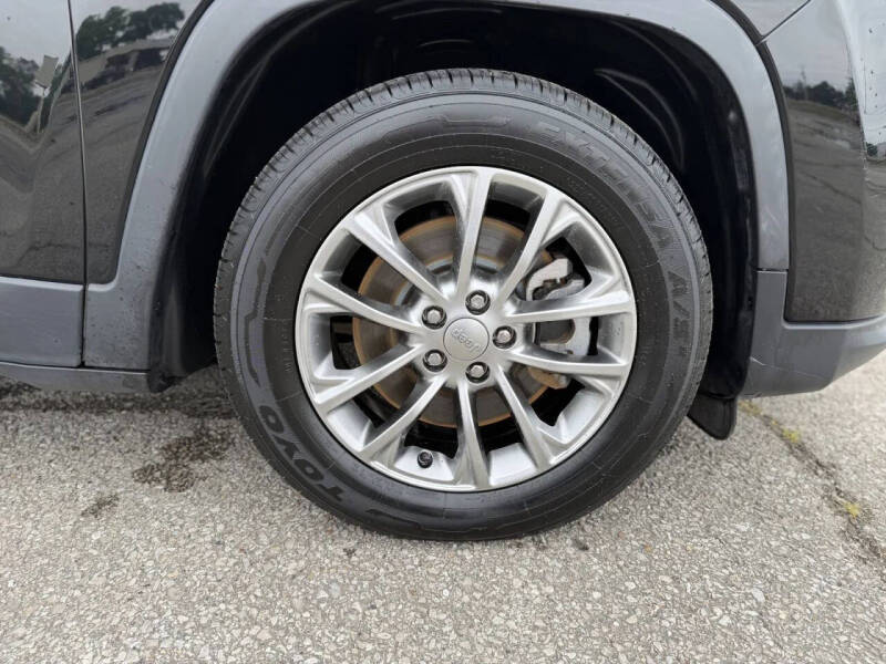 2019 Jeep Cherokee