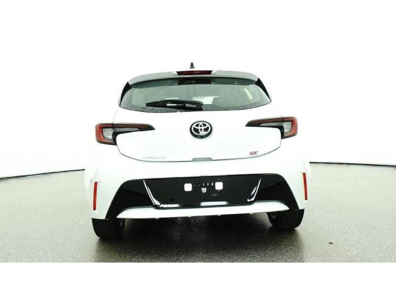 2026 Toyota Corolla Hatchback SE