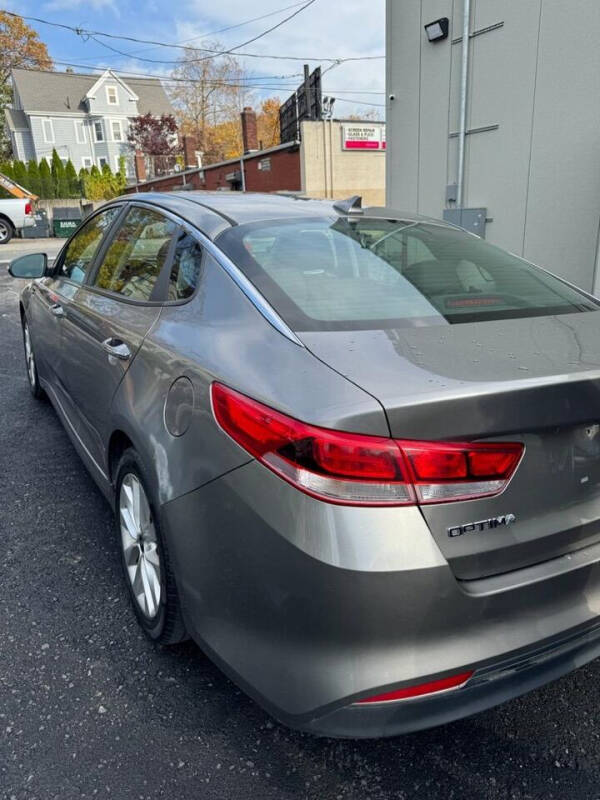 2016 Kia Optima LX photo 7