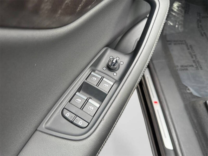 2023 Audi Q8 quattro Premium Plus 55 TFSI