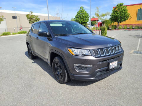 2019 Jeep Compass for sale at ROBLES MOTORS in San Jose CA